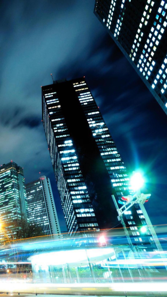 Skyscrapers In Tokyo screenshot #1 640x1136