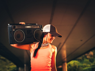 Das Urban Hip Hop Girl Wallpaper 320x240