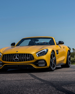 Mercedes AMG GT C Roadster Background for 768x1280
