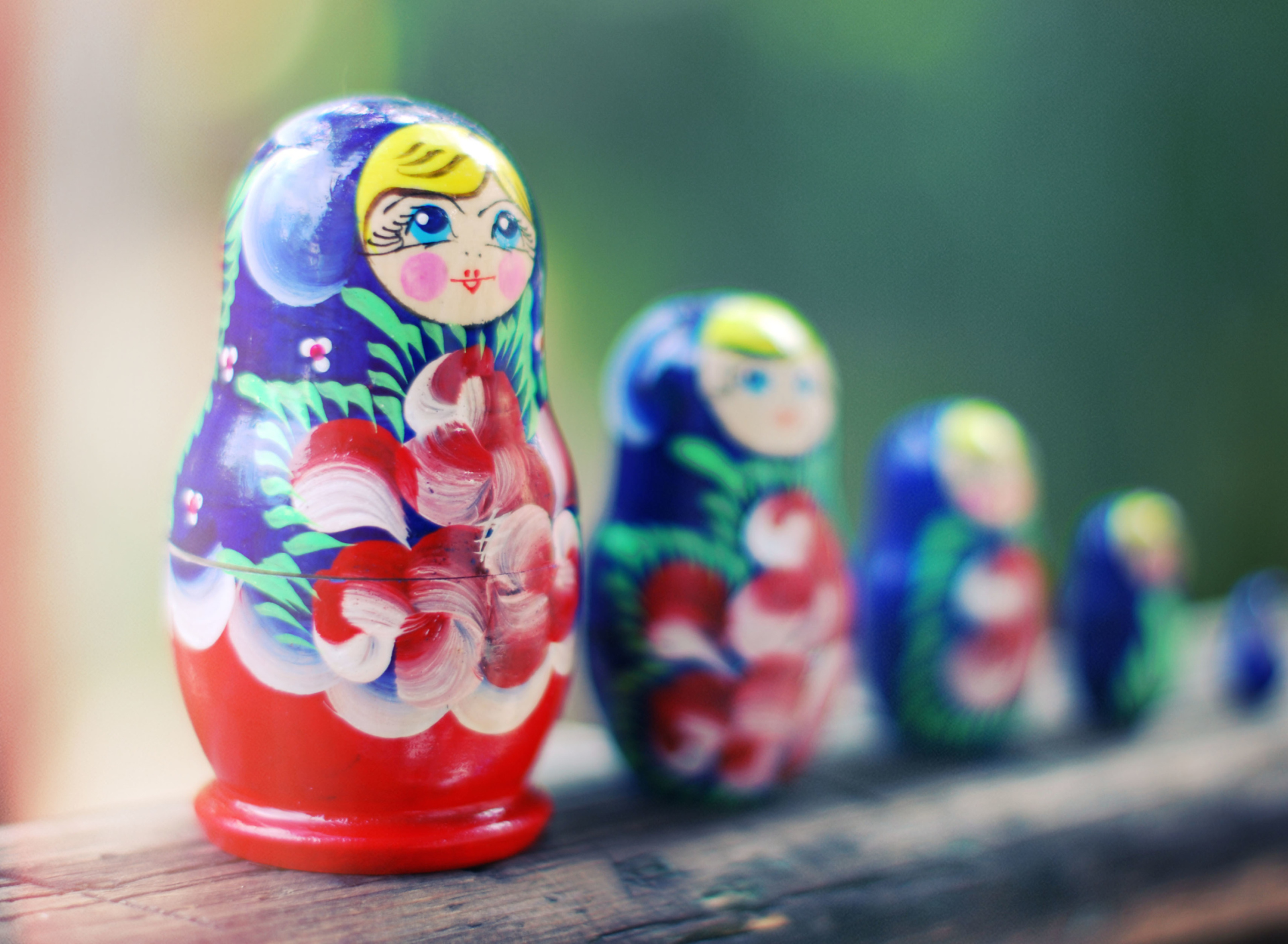 Обои Russian Dolls 1920x1408