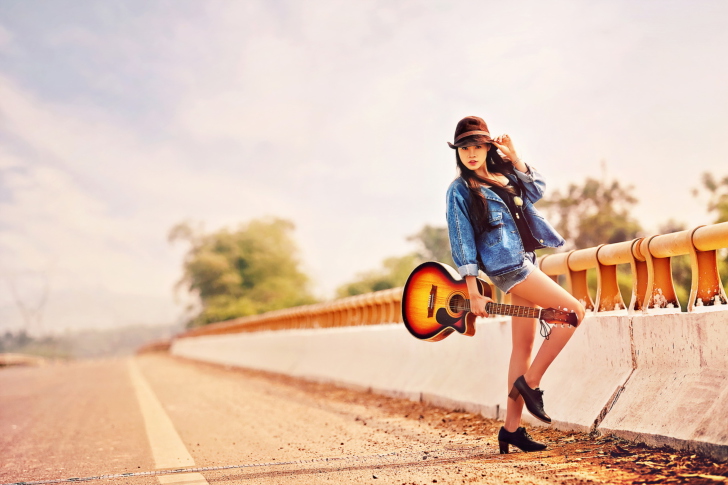 Girl With Guitar wallpaper