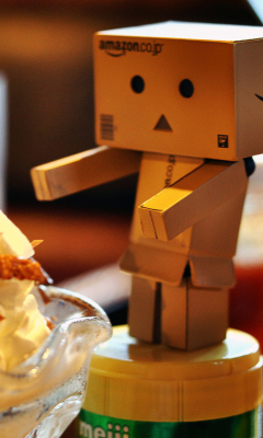 Screenshot №1 pro téma Danbo Loves Ice Cream 240x400