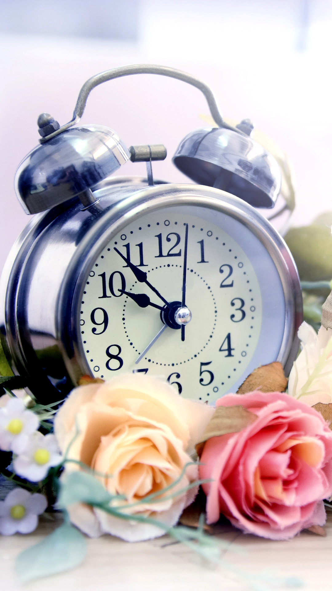 Alarm Clock with Roses wallpaper 1080x1920