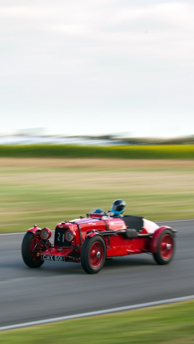 Screenshot №1 pro téma Race Car 640x1136