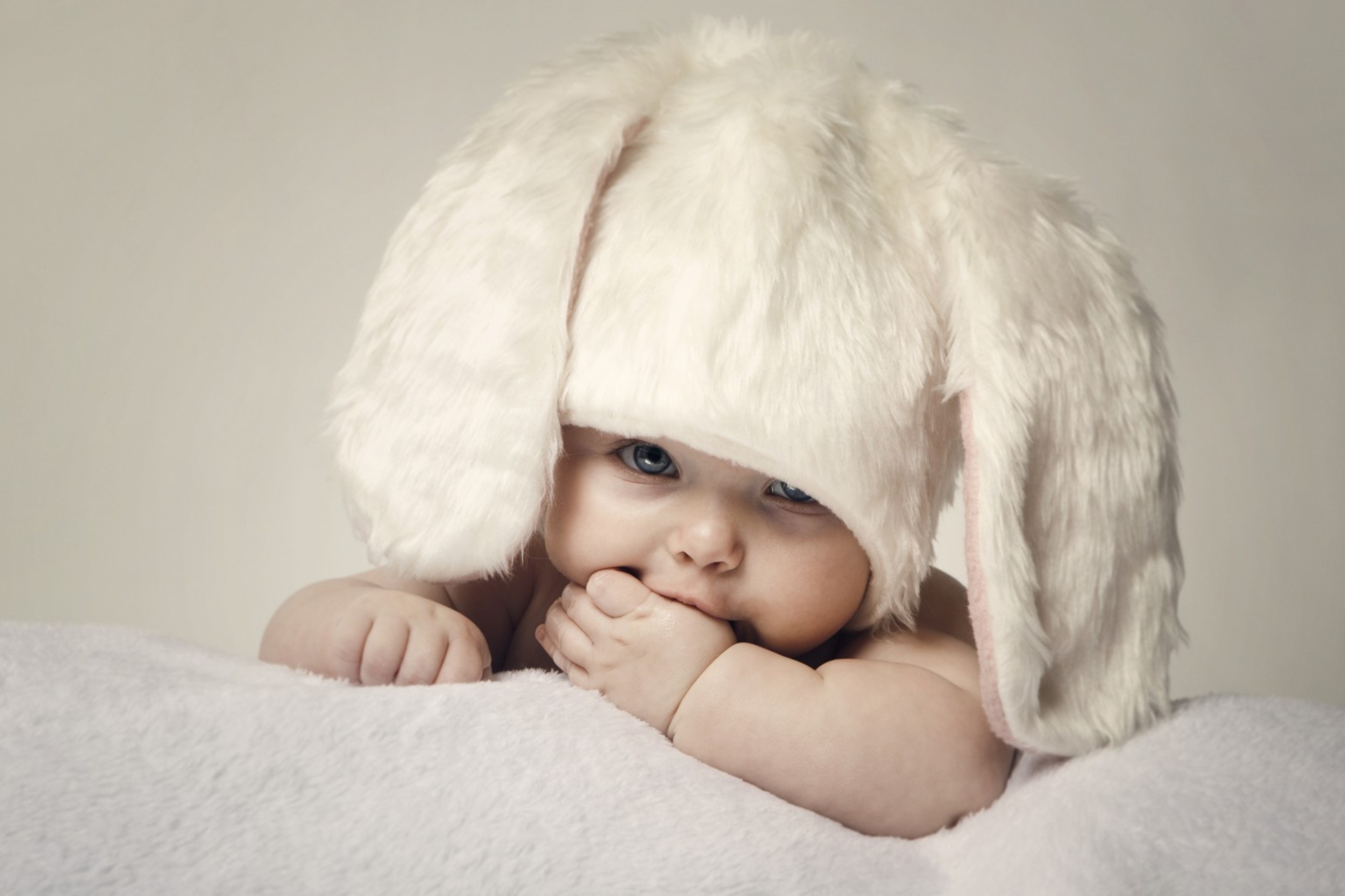 Screenshot №1 pro téma Cute Baby Bunny 2880x1920
