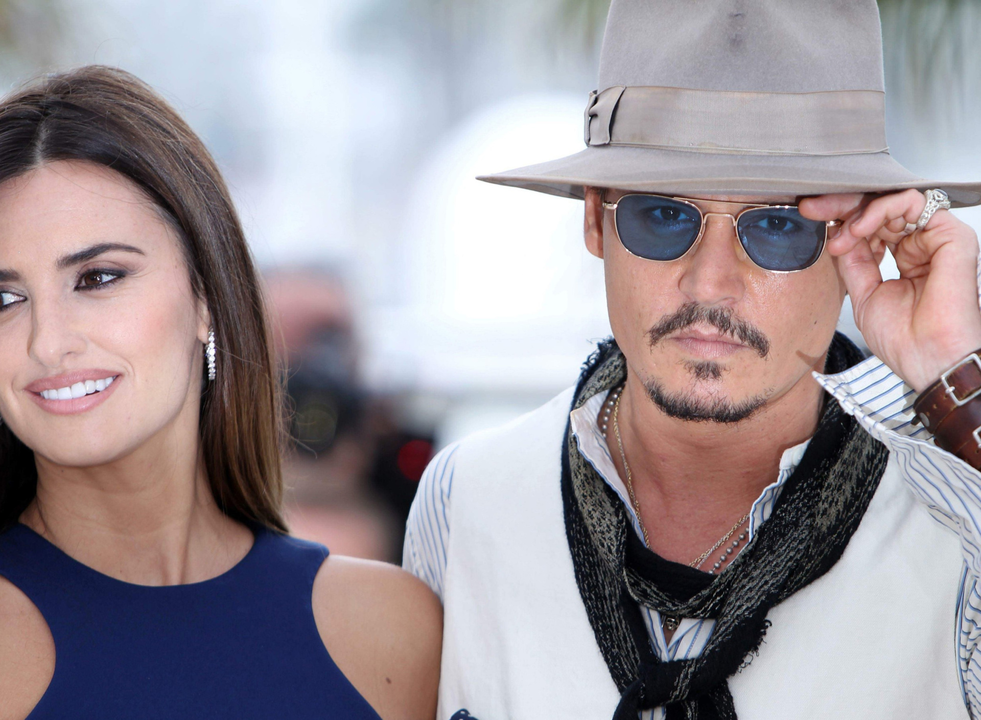 Sfondi Johnny Depp and Penelope Cruz 1920x1408