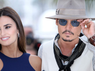 Fondo de pantalla Johnny Depp and Penelope Cruz 320x240