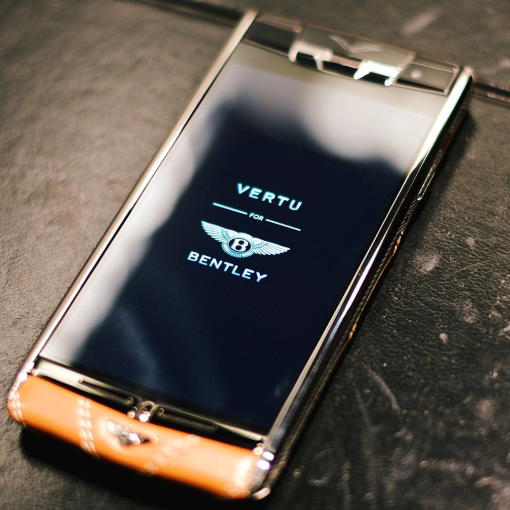 Vertu Bentley wallpaper 1024x1024