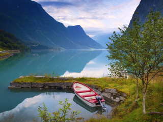 Das Beautiful Norway Wallpaper 320x240