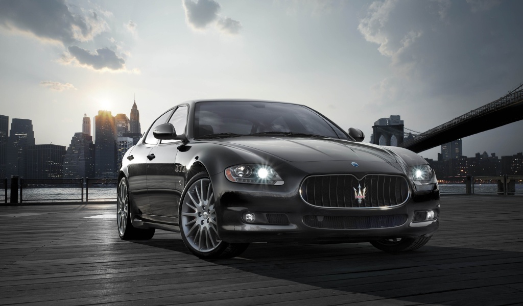 Maserati Quattroporte wallpaper 1024x600