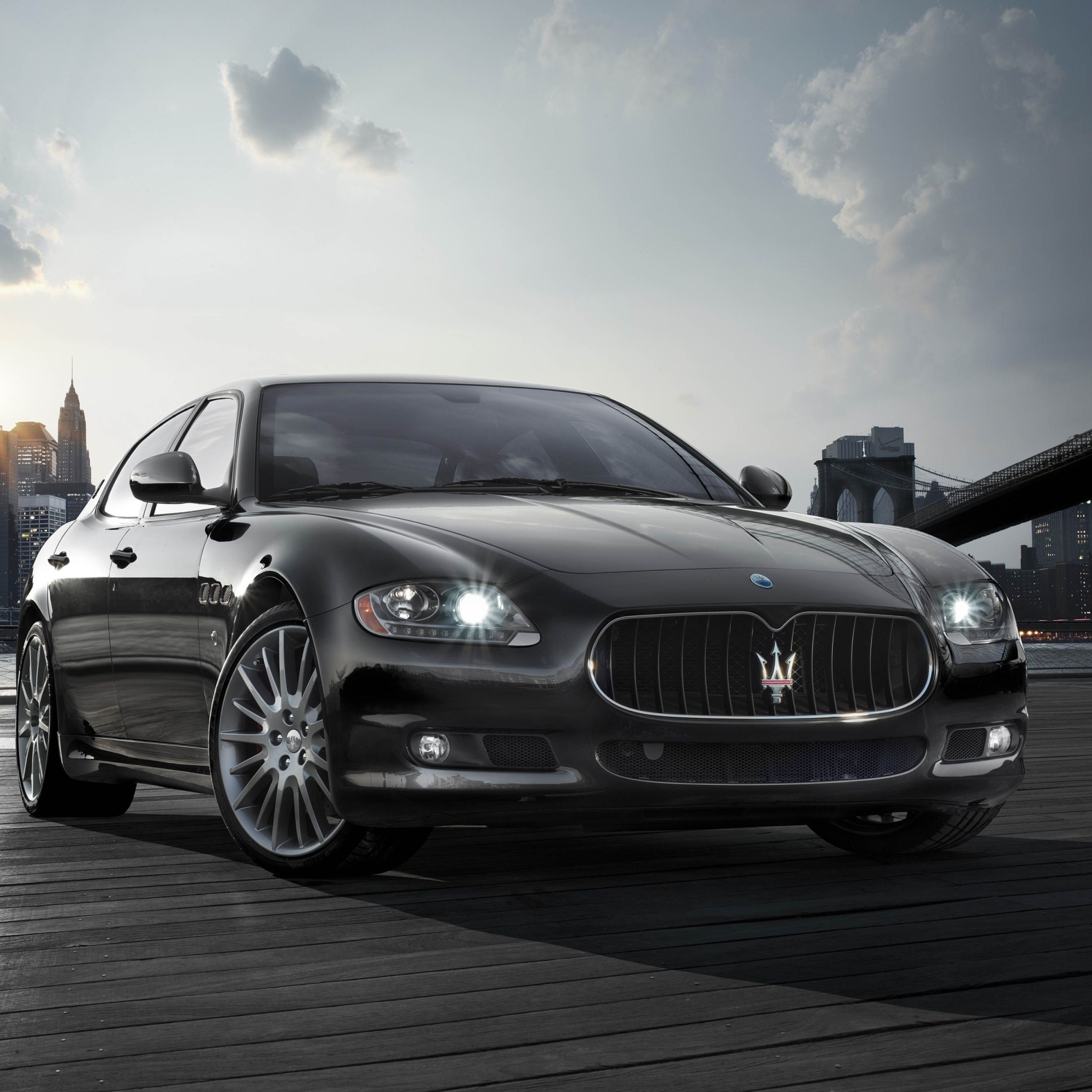 Fondo de pantalla Maserati Quattroporte 2048x2048