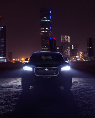 Free Jaguar F Pace Picture for 640x1136