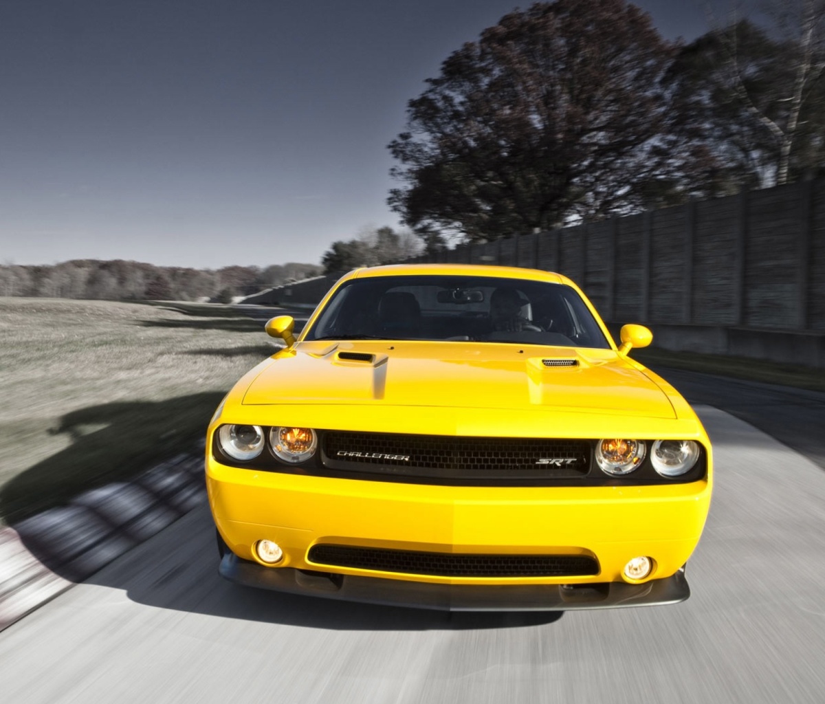 Dodge Challenger SRT8 392 wallpaper 1200x1024