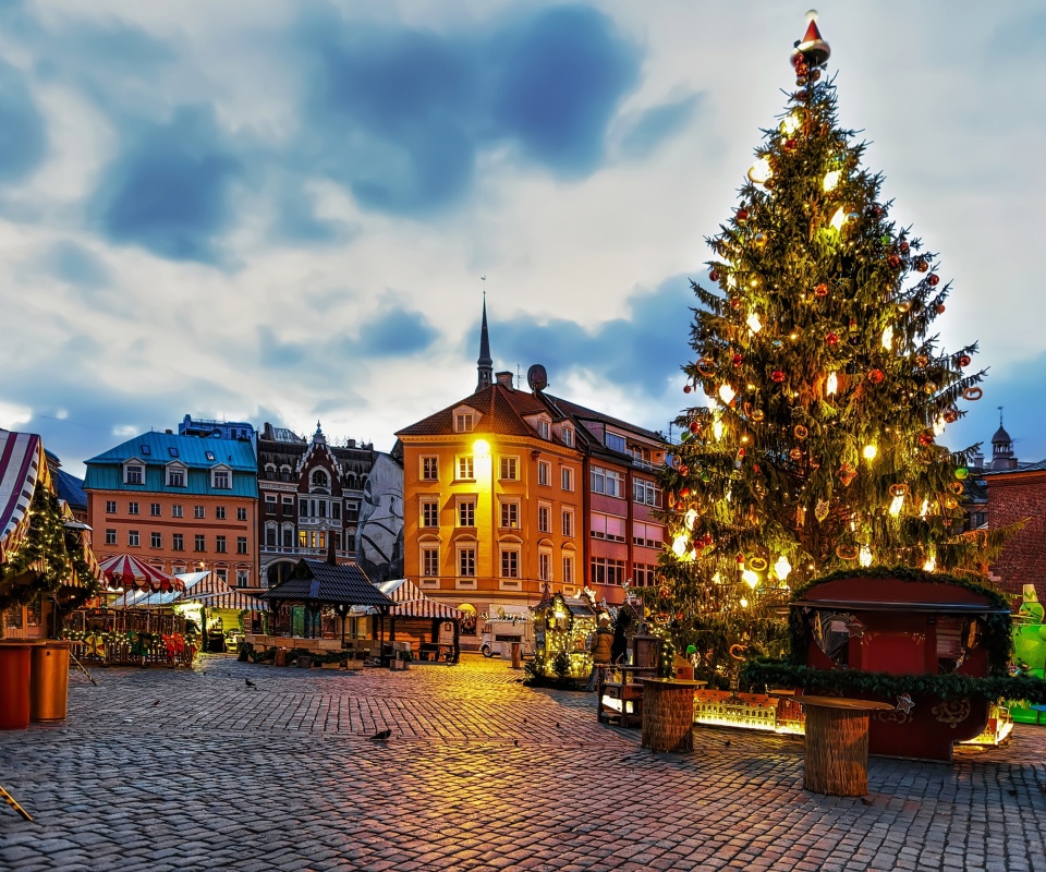 Das Riga Christmas Market Wallpaper 960x800