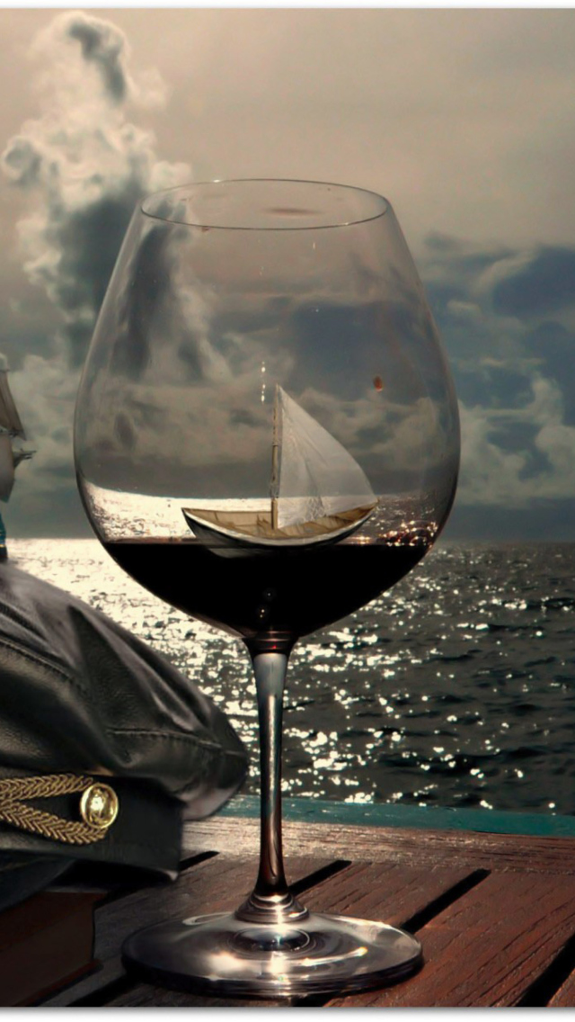 Обои Ships In Sea And In Wine Glass 640x1136