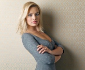 Sfondi Margot Robbie and Alexander Skarsgard 176x144