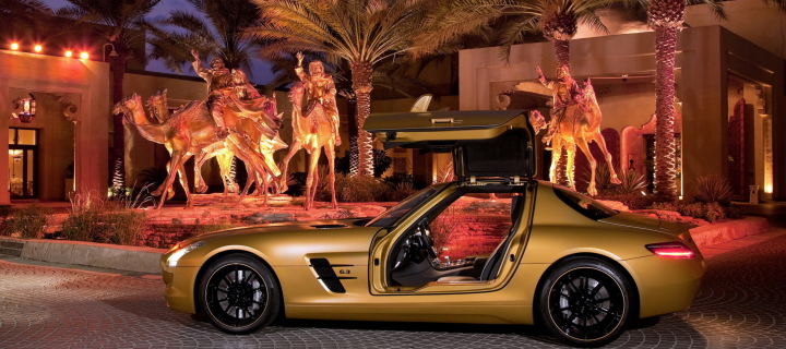 Mercedes-Benz SLS AMG wallpaper 720x320