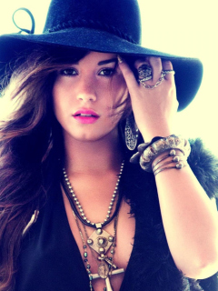 Screenshot №1 pro téma Demi Lovato 240x320