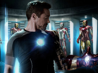 Das 2013 Iron Man Wallpaper 320x240