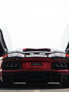 Lamborghini Aventador screenshot #1 240x320