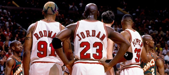 Chicago Bulls with Jordan, Pippen, Rodman wallpaper 720x320