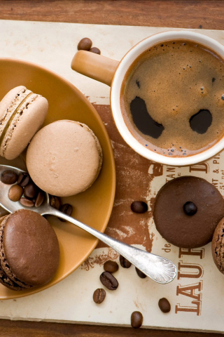 Fondo de pantalla Chocolate And Coffee Macarons 320x480