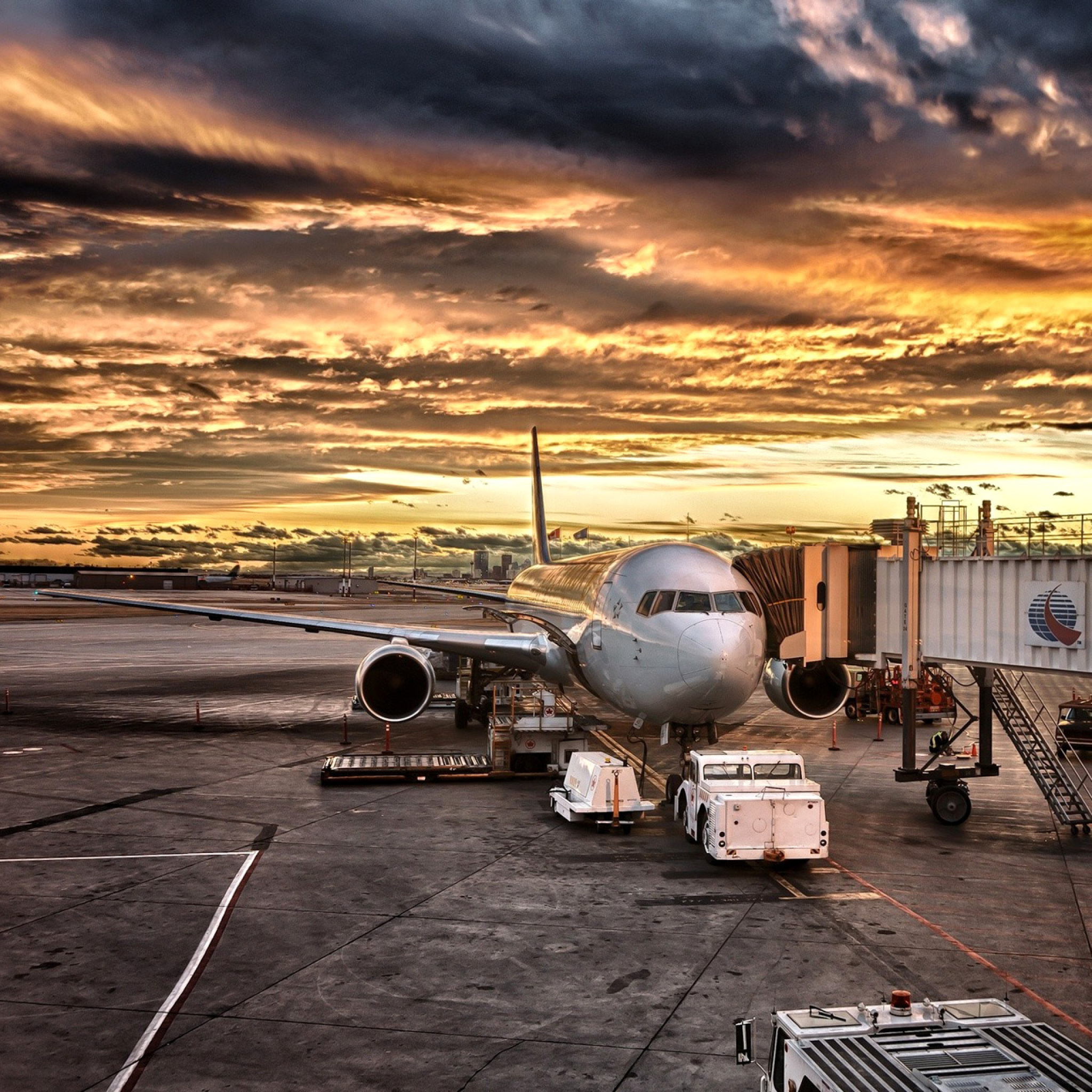 Schiphol Airport wallpaper 2048x2048