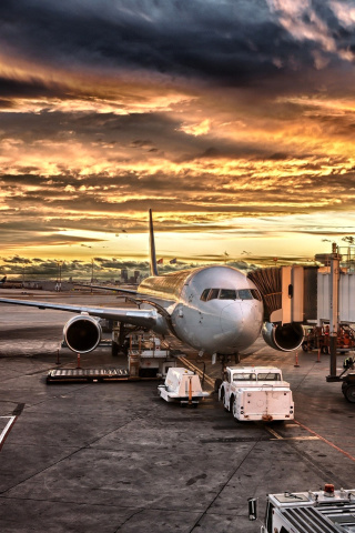 Schiphol Airport screenshot #1 320x480