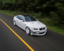 BMW M3 screenshot #1 220x176