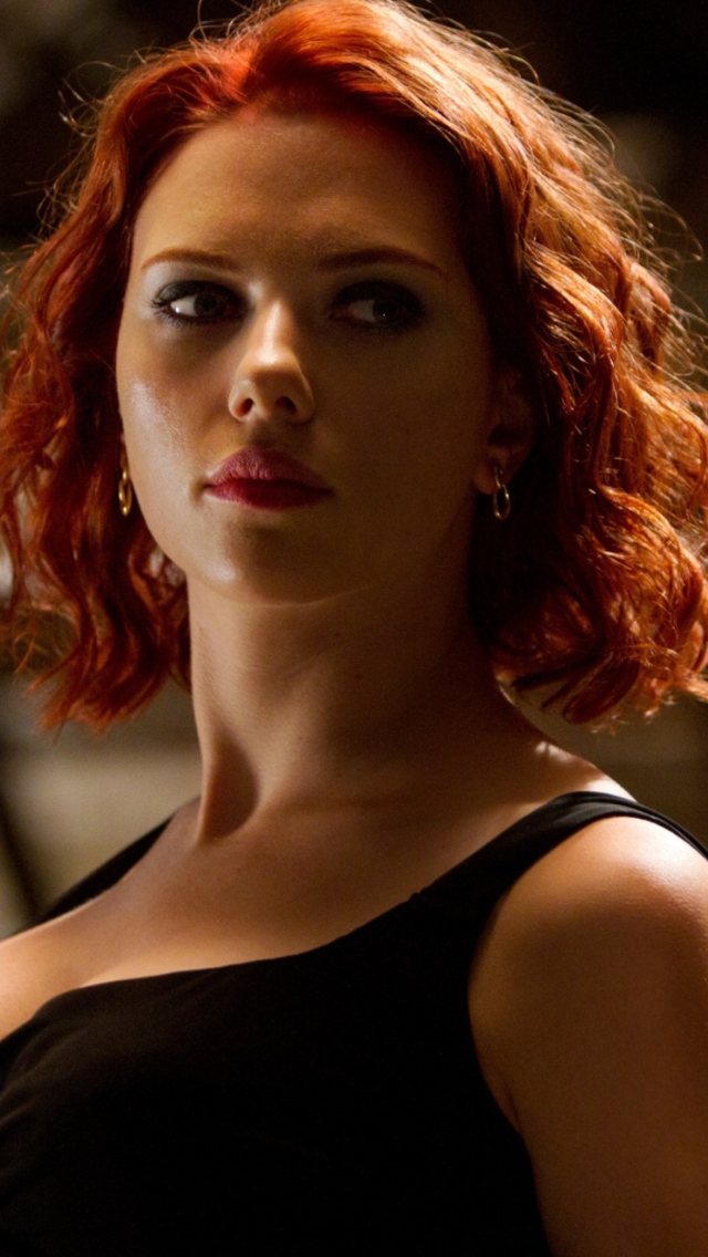 Das The Avengers - Scarlett Johansson Wallpaper 640x1136