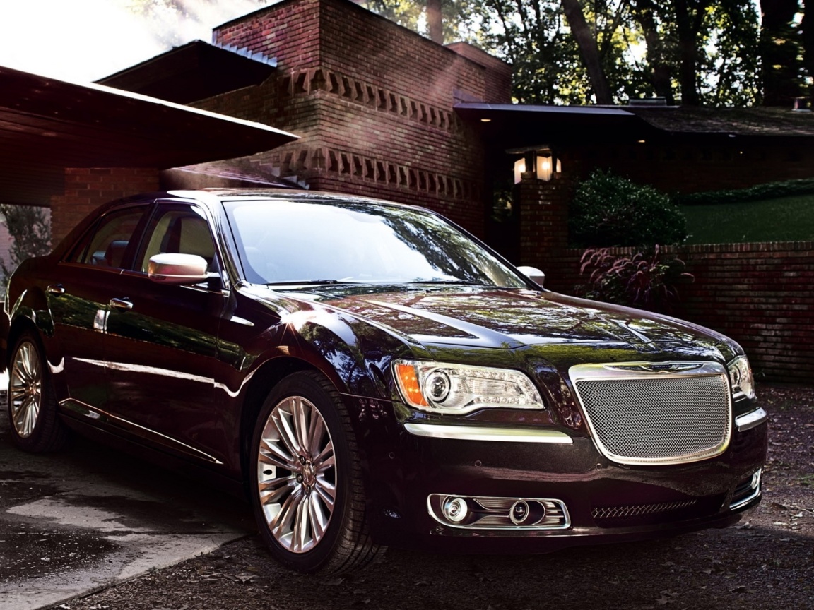 Screenshot №1 pro téma Chrysler 300 2012 1152x864