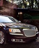 Chrysler 300 2012 screenshot #1 128x160