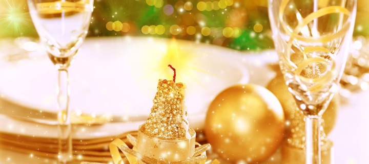 Gold Christmas Decorations wallpaper 720x320