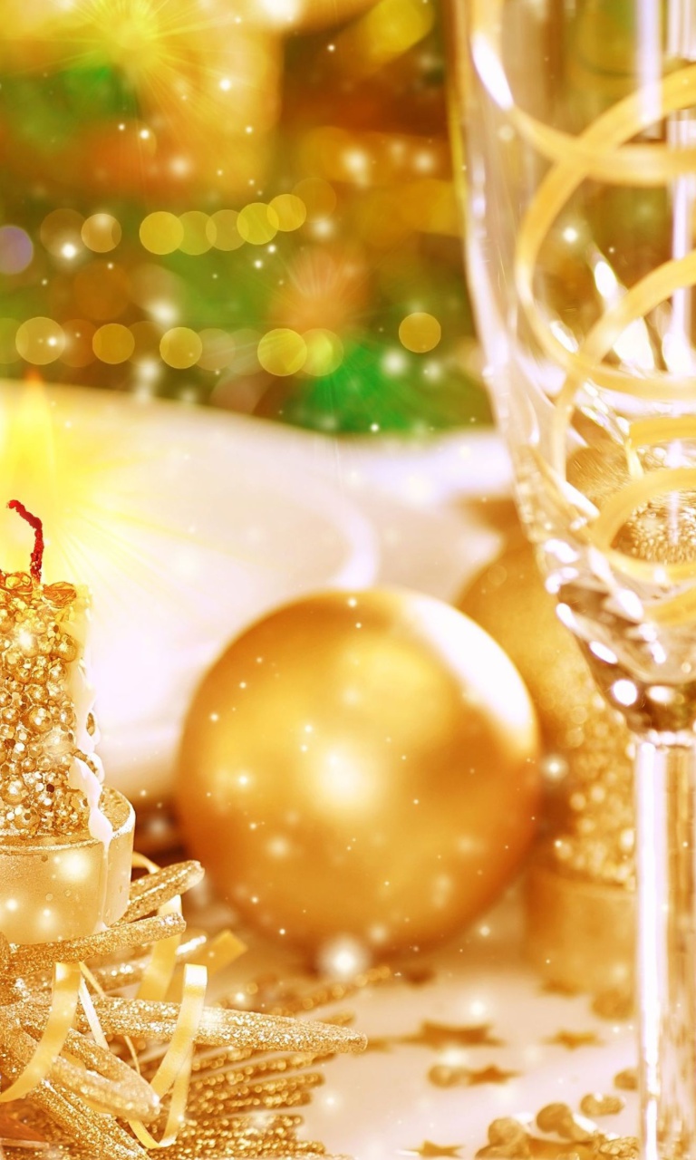 Das Gold Christmas Decorations Wallpaper 768x1280