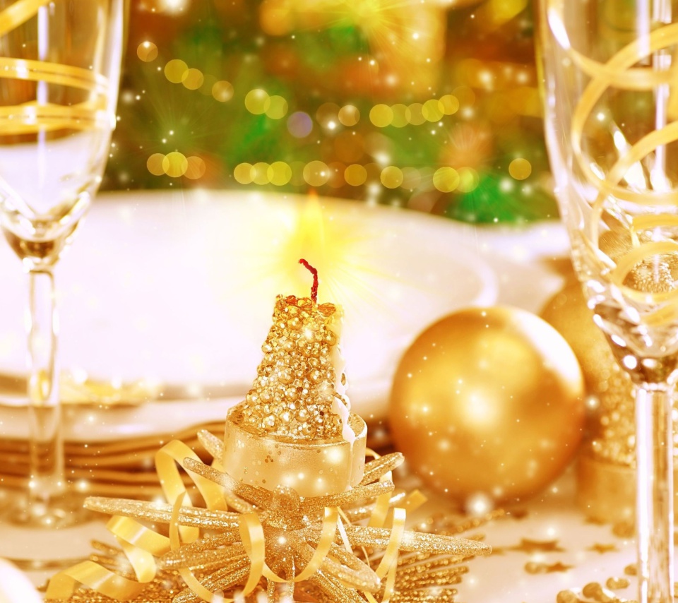 Обои Gold Christmas Decorations 960x854