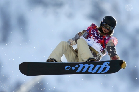 Kaitlyn Farrington American Snowboarder wallpaper 480x320