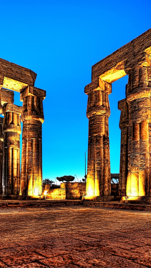Fondo de pantalla Luxor In Egypt 640x1136