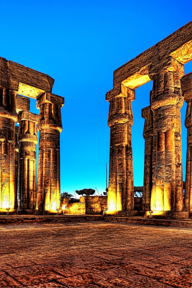 Luxor In Egypt wallpaper 640x960