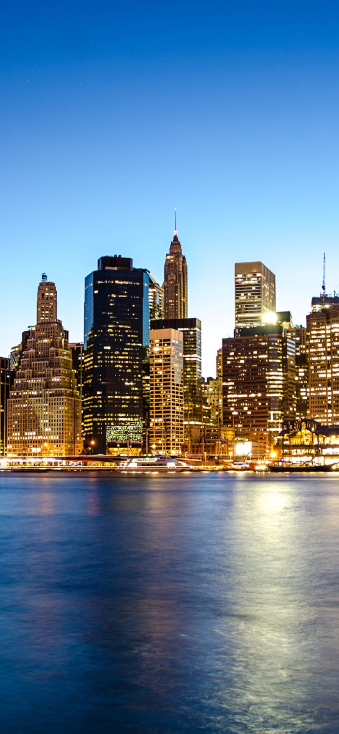 Manhattan Skyline screenshot #1 1170x2532