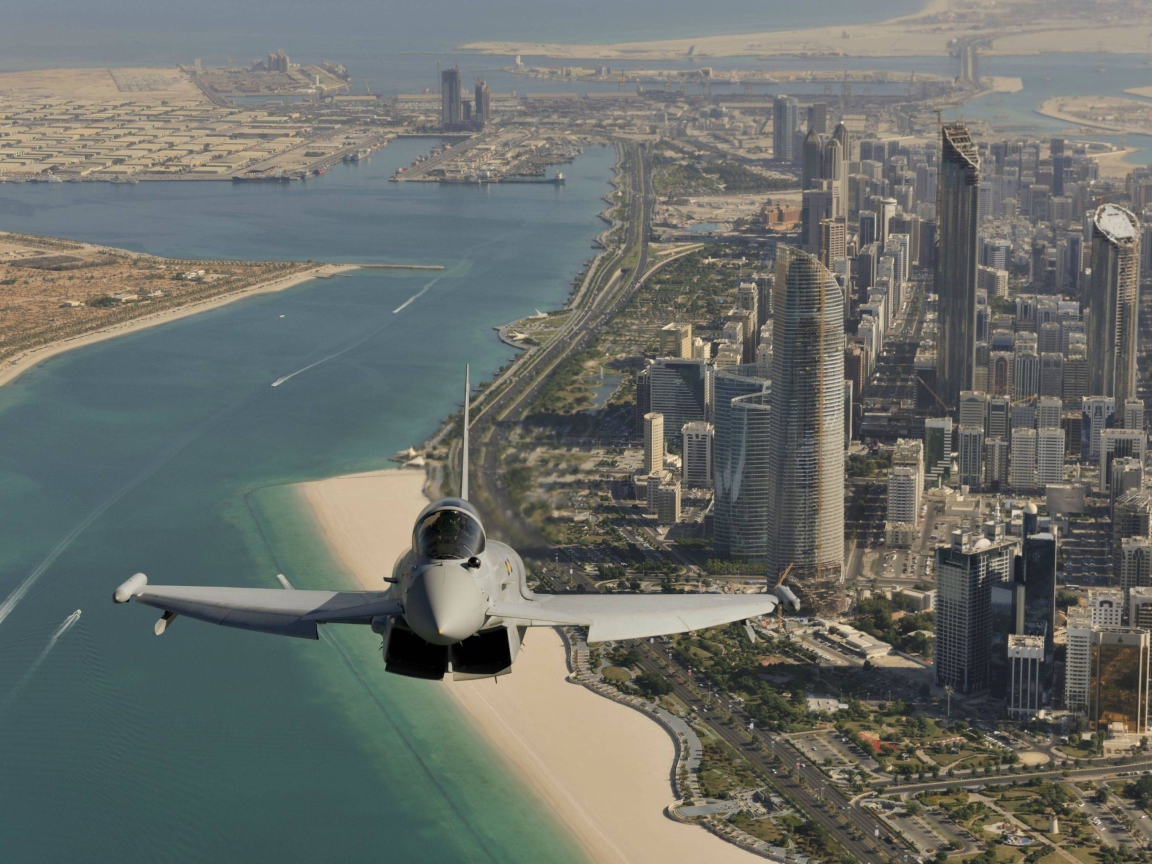 Eurofighter Typhoon Above Dubai wallpaper 1152x864