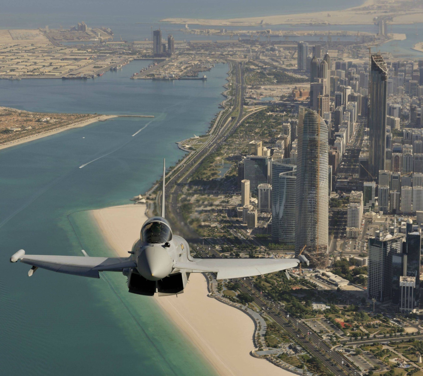 Das Eurofighter Typhoon Above Dubai Wallpaper 1440x1280