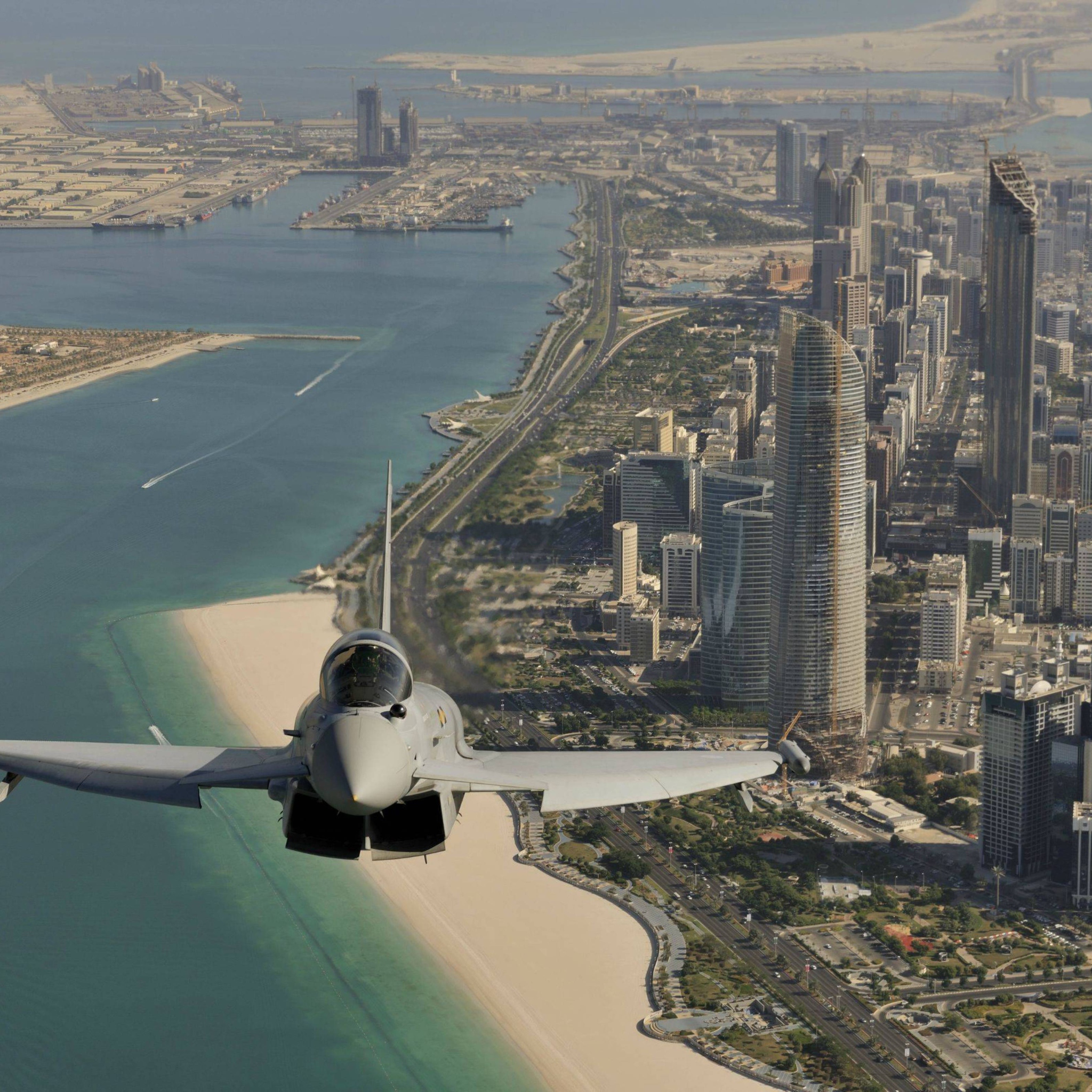 Eurofighter Typhoon Above Dubai wallpaper 2048x2048