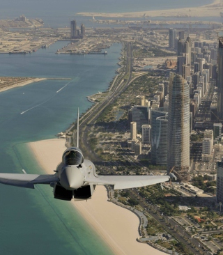 Eurofighter Typhoon Above Dubai sfondi gratuiti per iPhone 6