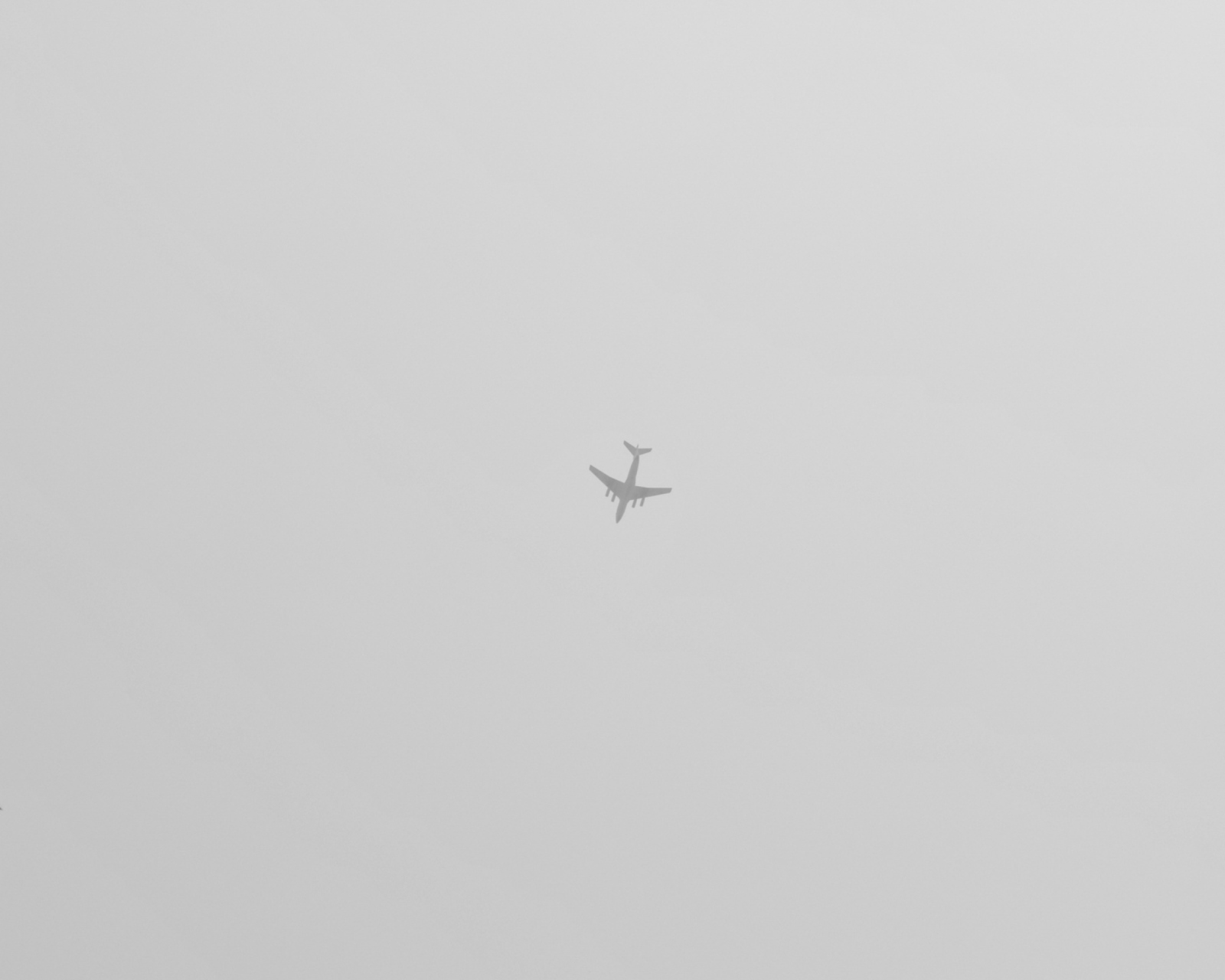 Airplane High In The Sky screenshot #1 1600x1280