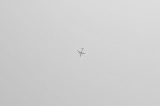 Airplane High In The Sky - Obrázkek zdarma 