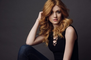 Free Katherine McNamara Picture for Android, iPhone and iPad