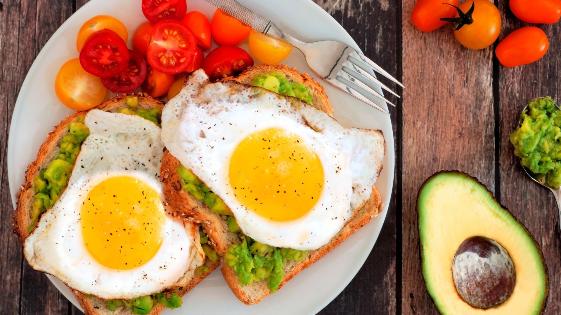 Sfondi Breakfast avocado and fried egg 1920x1080