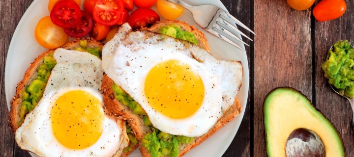 Breakfast avocado and fried egg wallpaper 720x320