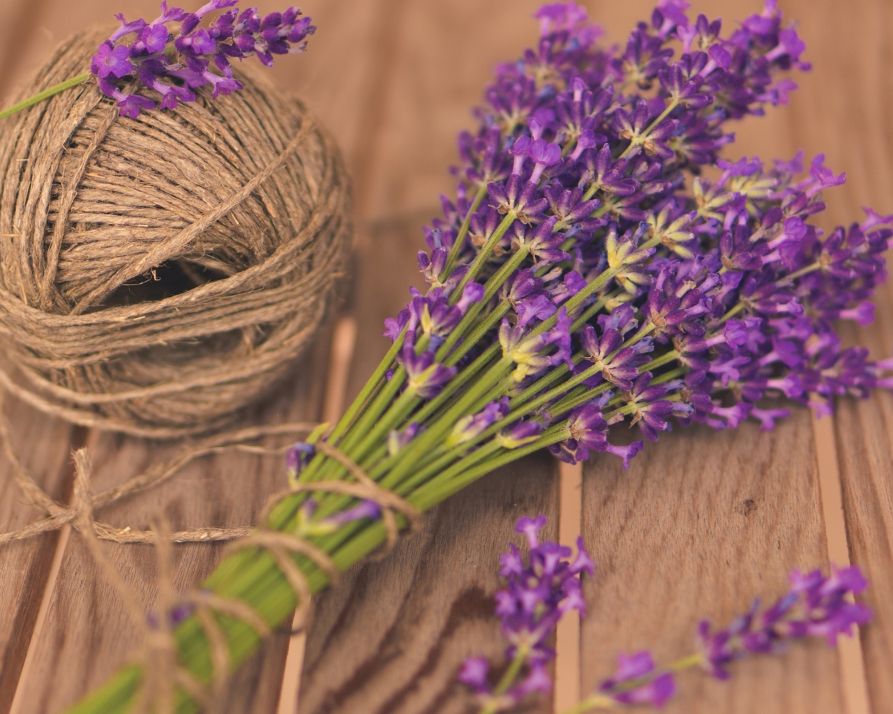 Screenshot №1 pro téma French Lavender Bouquet 1280x1024
