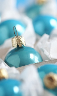 Turquoise Christmas Tree Balls wallpaper 240x400